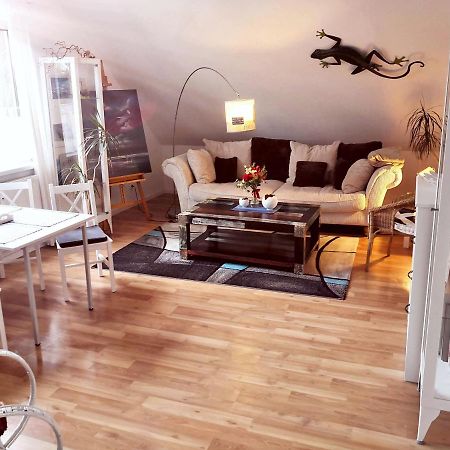 Kuenstler Ferienwohnung 3 Zimmer Kueche Bad Zentrale Lage Wulsbuttel Экстерьер фото