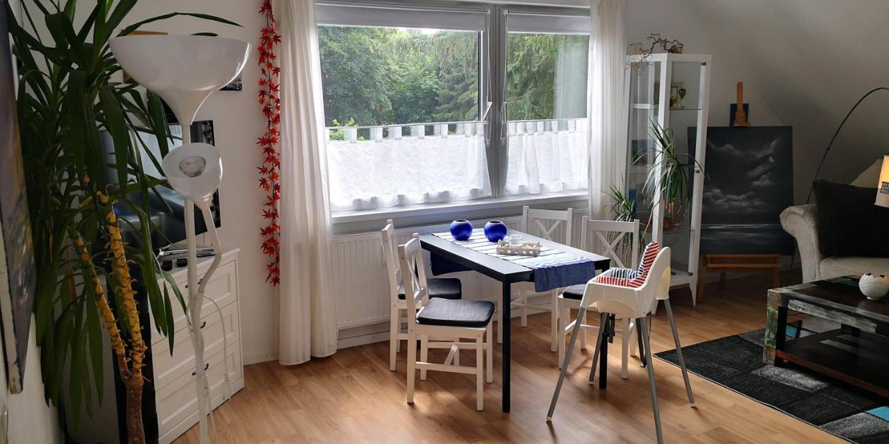 Kuenstler Ferienwohnung 3 Zimmer Kueche Bad Zentrale Lage Wulsbuttel Экстерьер фото