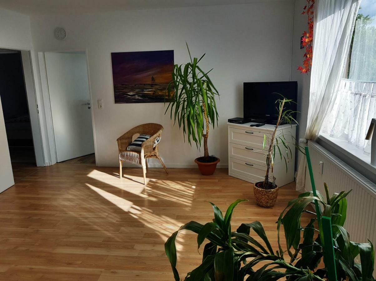 Kuenstler Ferienwohnung 3 Zimmer Kueche Bad Zentrale Lage Wulsbuttel Экстерьер фото
